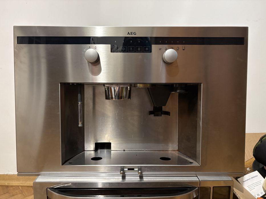 Ekspres do kawy AEG-Electrolux Competence PE 8038-M