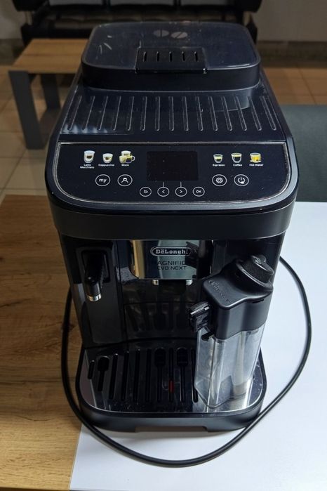 Кавомашина De’Longhi Magnifica Evo Next