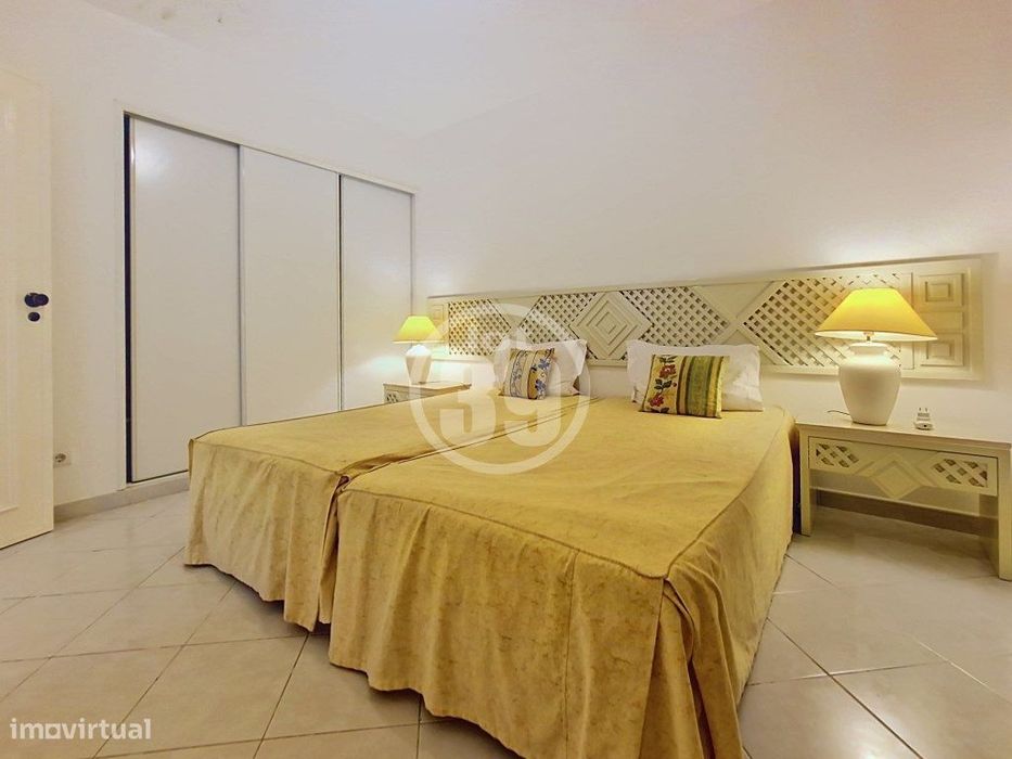 Property in Albufeira E Olhos De Água, Faro