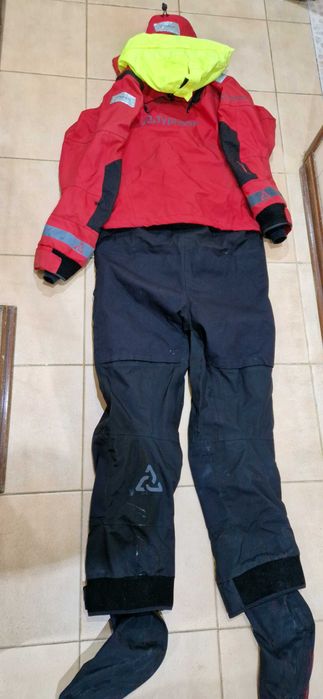 Fato seco Typhoon PS440 2.0