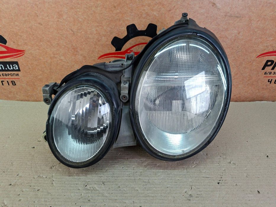 Mercedes CLK-Class W208 C208 1997-2002 Фара передняя левая ксенон