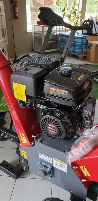 Biotriturador Campeon 15 CV Gasolina A. Eletrico ( Até 13 cm )