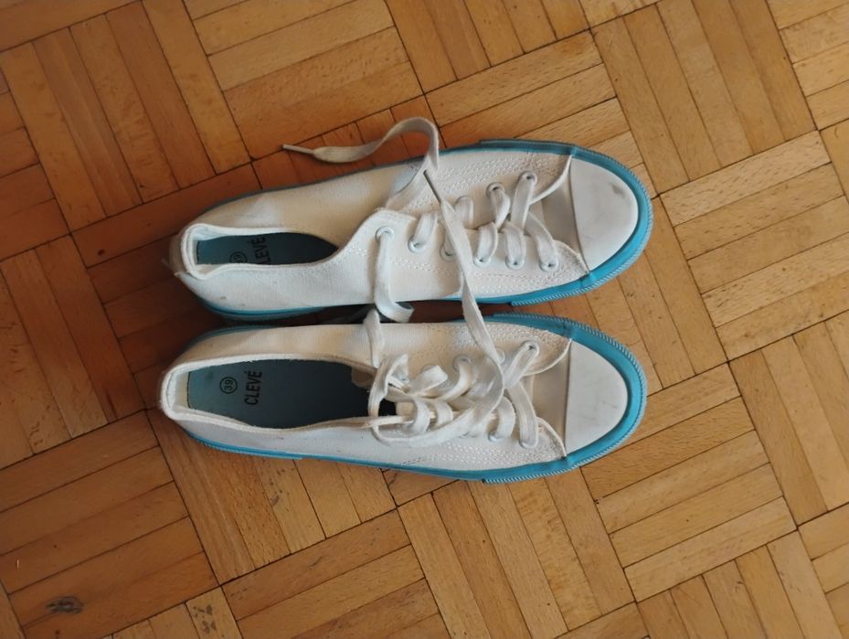 Sprzedam buty na wiosnę/lato