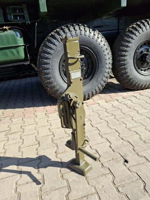 Wojskowy podnośnik 5t lewarek kolejowy