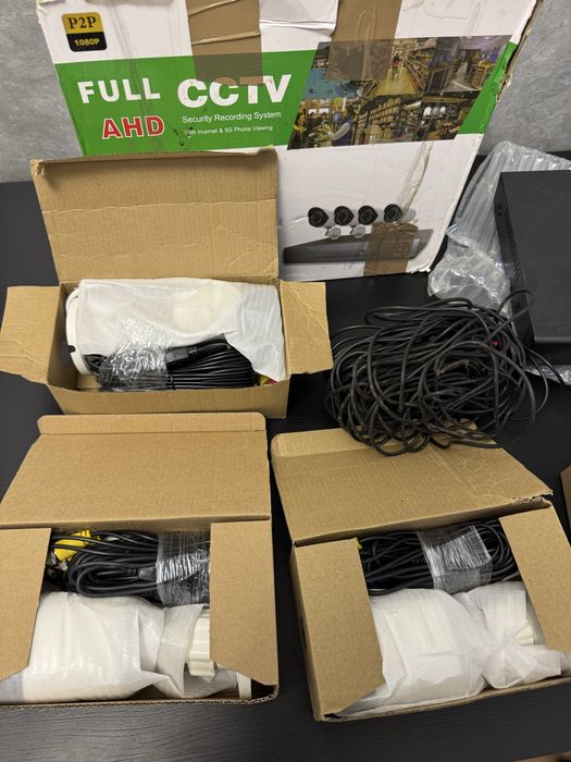 Вуличний комплект відеоспостереження 4 камери і відеореєстратор DVR CAD UKC D001 KIT