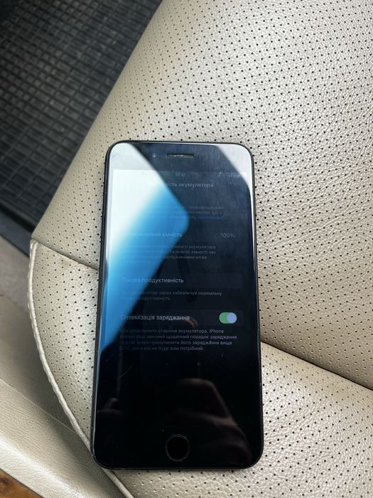 iPhone 7+  на 128 ГБ 100% акамулятор в нормальному стані