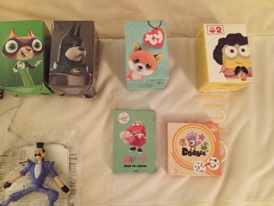 McDonald's (  brindes Happy Meal  )( troco ou vendo )