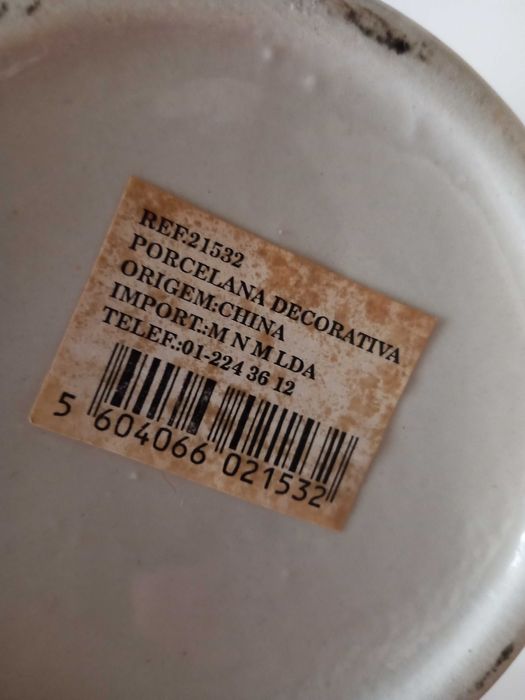 Porcelain candy jar.444483708042629124