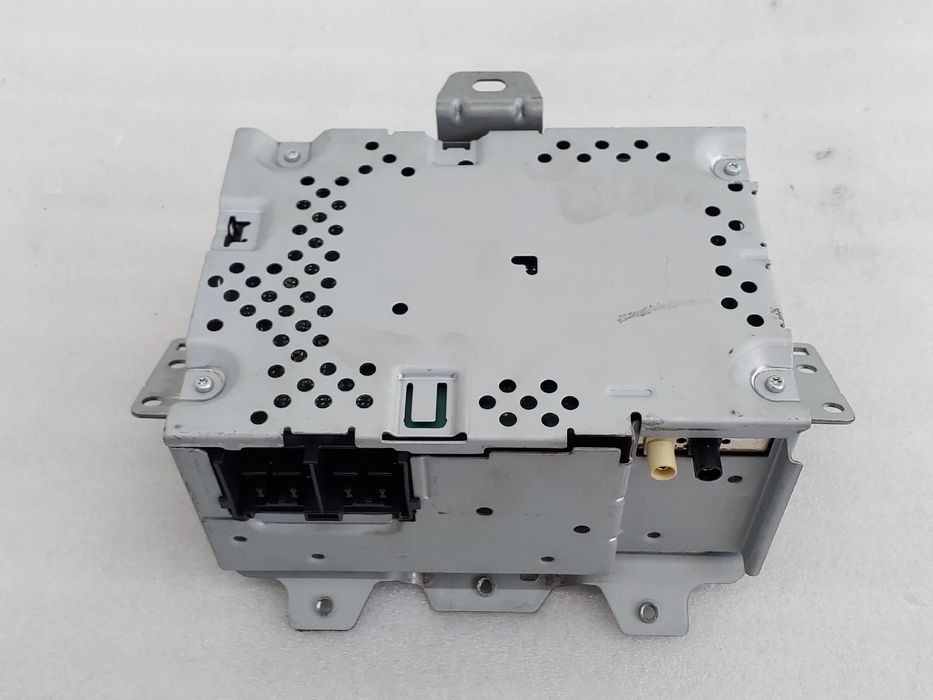 Rádio / auto-rádio FORD Transit Connect II (V408)