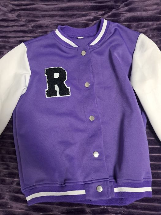 Бомбер для дівчат