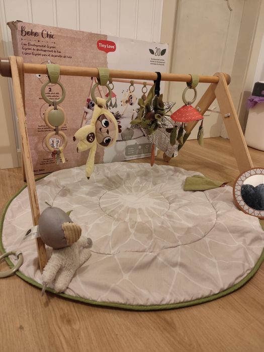 Ginasio de desenvolvimento Tiny Love Boho