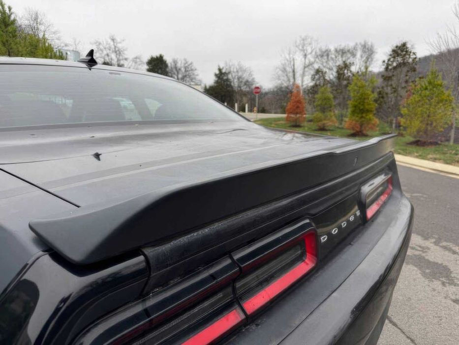 Dodge Challenger SRT Hellcat      2017