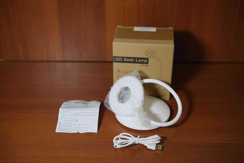 Настільна лампа з акб, LED світильник, розпродаж -50%