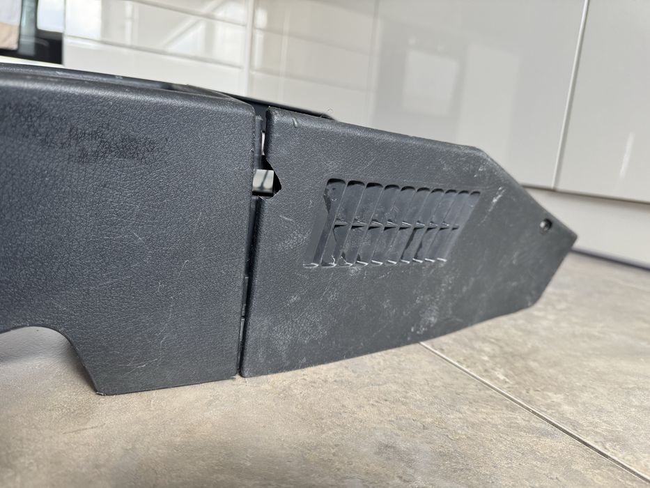 Центральная консоль Калина черная