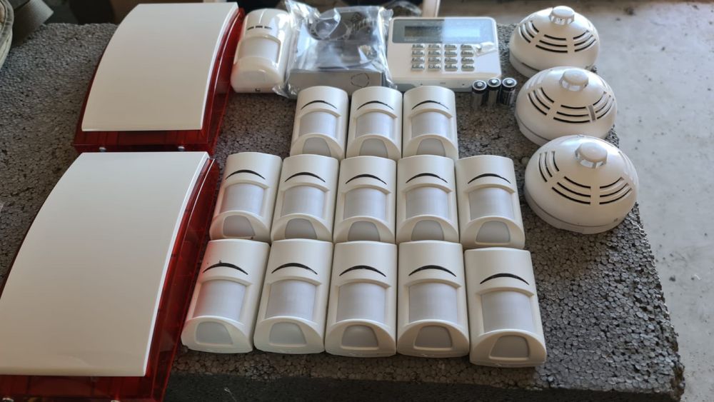 Monitoring Alarmy  domofony  KD bramy Wałbrzych Montaż Serwis.