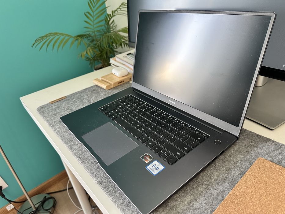Laptop Huawei MateBook D15 – Ryzen 5 / 8GB / 256GB SSD