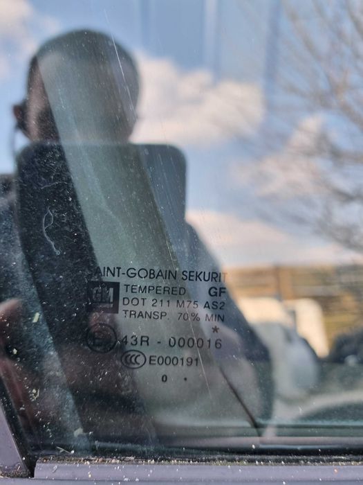 Opel Meriva B Drzwi Prawe Przód Kolor Z40W