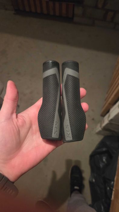 Rowewr crossowy Kellys Cliff 90 L