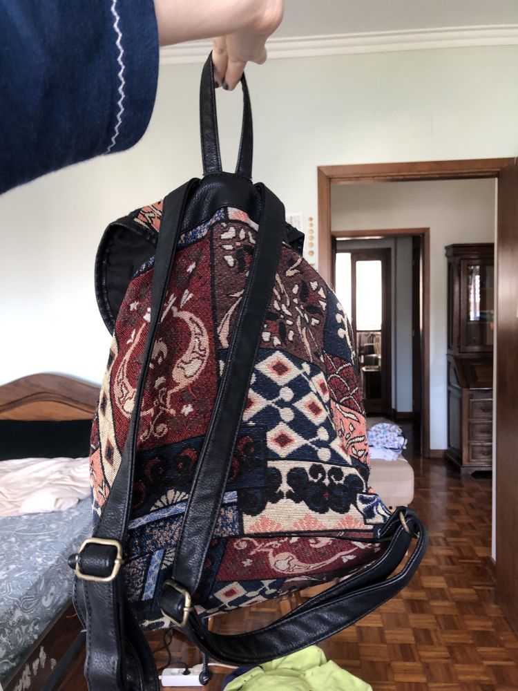 Mochila colorida MSK Gualtar OLX.pt