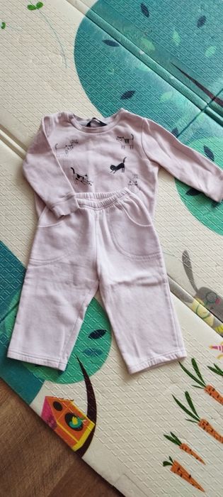 Костюмчики для дівчинки