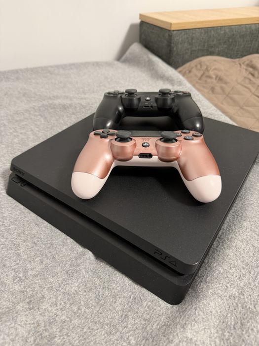 Продам PS4 Slim 500gb
