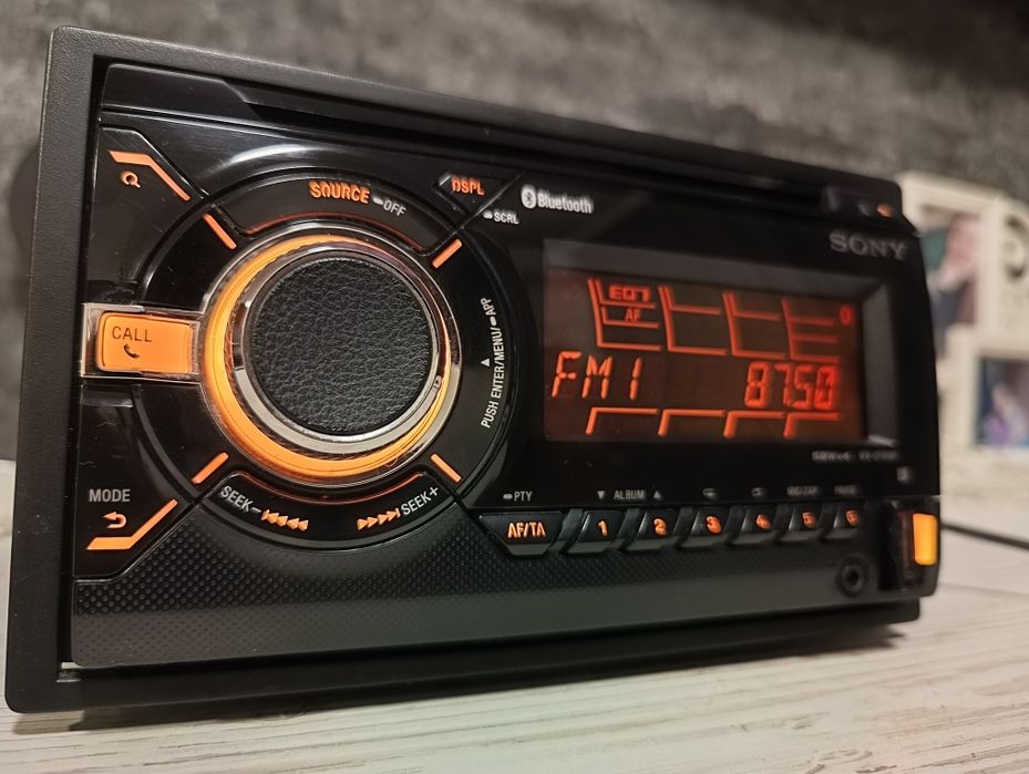 Pioneer, Соні, 2 дін , оригінальна магнітола з Блютуз