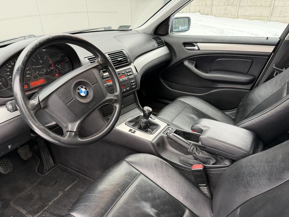 Bmw e46 2.0 d ŚLICZNA bez grama RDZY skora LIFT oc rok PT ROK