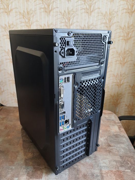 Комп'ютер ASRock A320M + AMD A8-9600 + монітор ASUS 21.5