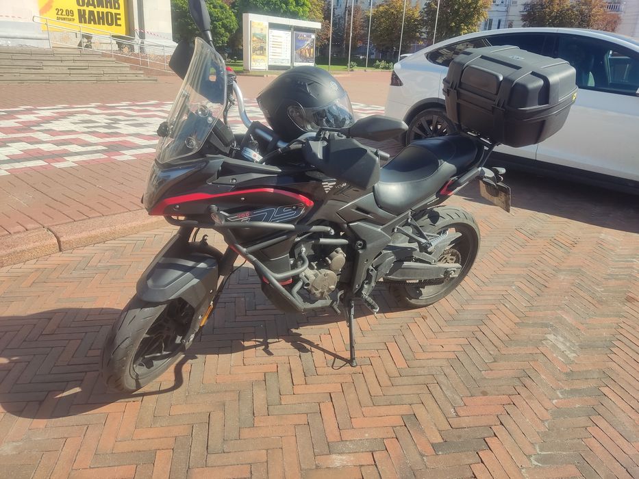 мотоцикл VIG 300 DS