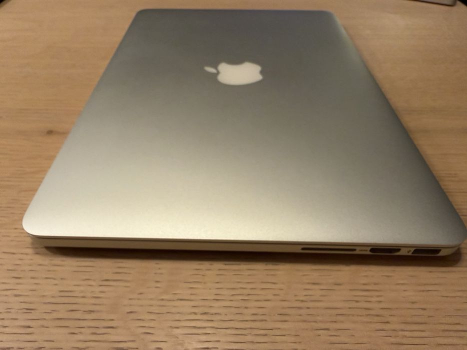Apple Macbook Pro 13 (2015)