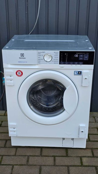 Pralka do zabudowy Electrolux Perfectcare 700, 7kg/1400obr steamcare