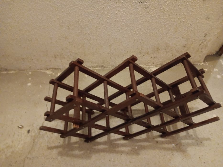 Garrafeira em madeira