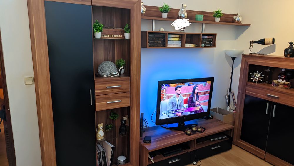 Sala completa em bom estado