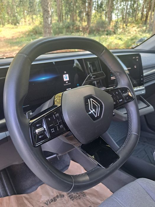 R.MEGANE E-Tech Equilibre 100% Elétrico de 220cv