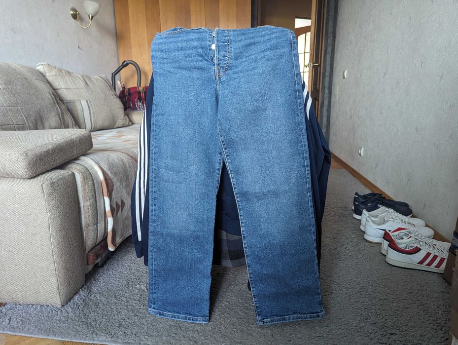 Жіночі джинси Levis Ribcage женские джинсы.