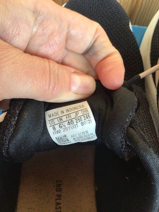Оригинальные кроссовки Adidas , р 39-39, 5 (26 см)  В идеале!