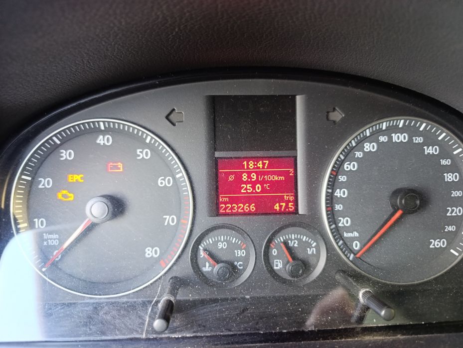 Volkswagen touran 1.6мпі