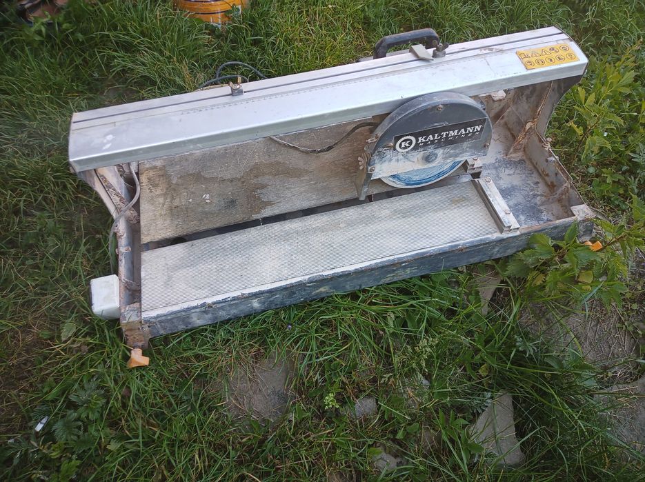 Przecinarka do płytek glazury Kaltmann elektryczna maszynka na mokro