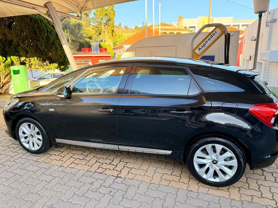 Vendo DS5 HÍBRIDO Só Chic 2.0Hdi 200CV foto 2