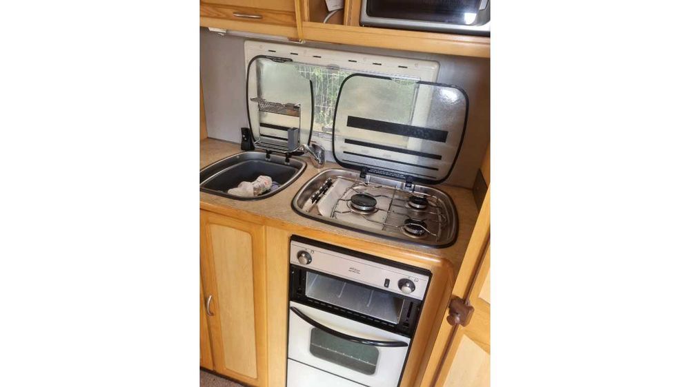 przyczepa kempingowa Elddis 2006r 2/3 osobowa +przedsionek