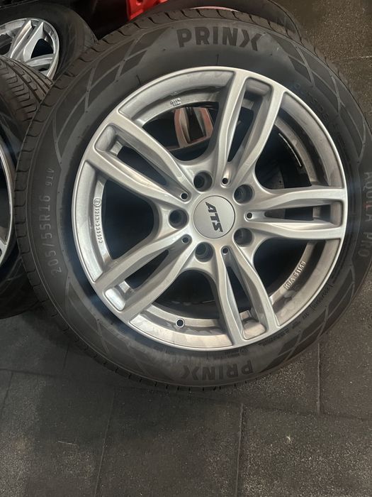 4 Jantes bmw 16 com pneus  como novo . Oferta autocolantes BMW