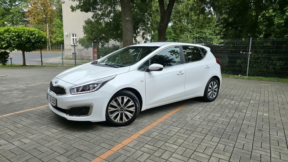 Kia Ceed Ledy  Nawigacja Kamera Serwis Do Końca