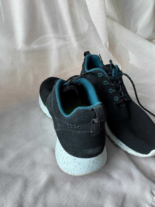 Nike Roshe Run Shoes