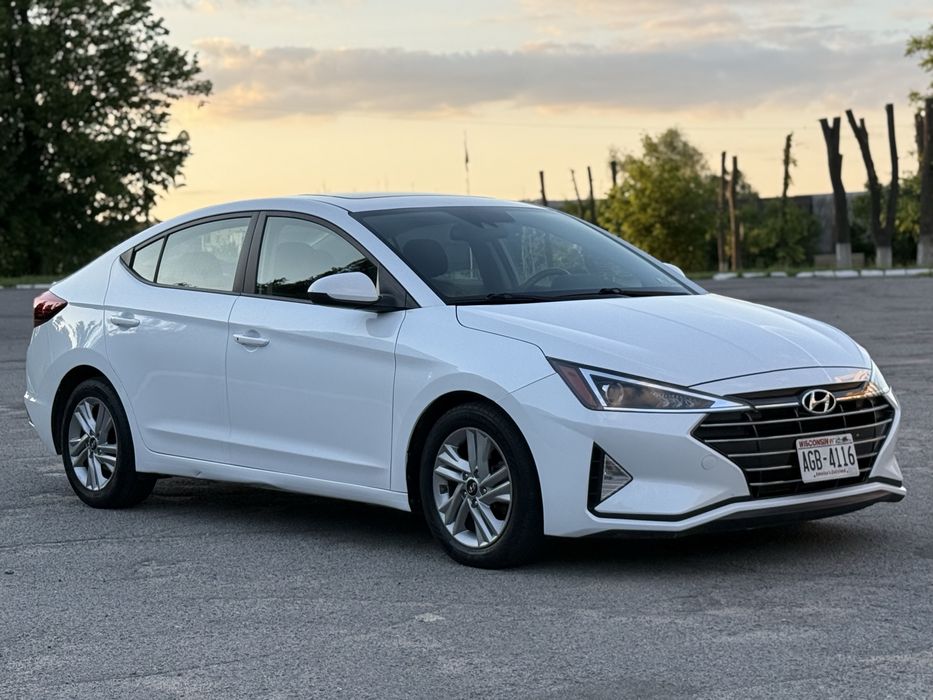 Hyundai Elantra 2020