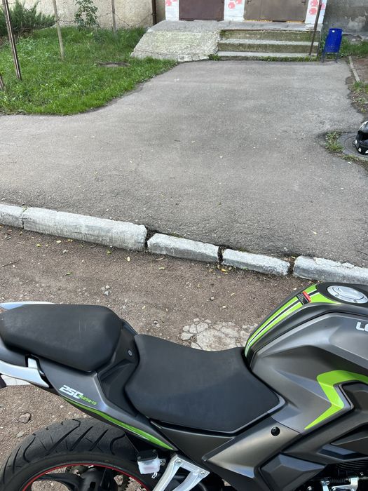 Продам лонсін cr4 250