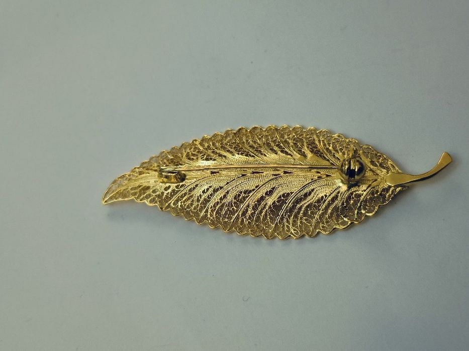 Alfinete folha filigrana manual