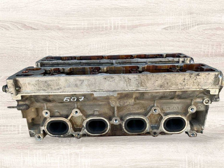 ГБЦ головка блока Citroen C4 C5 C8 Peugeot 307 308 407 807 2.0