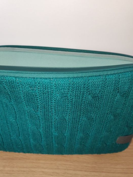 Etui na laptopa, 16cali, case logic, sweter, turkusowe