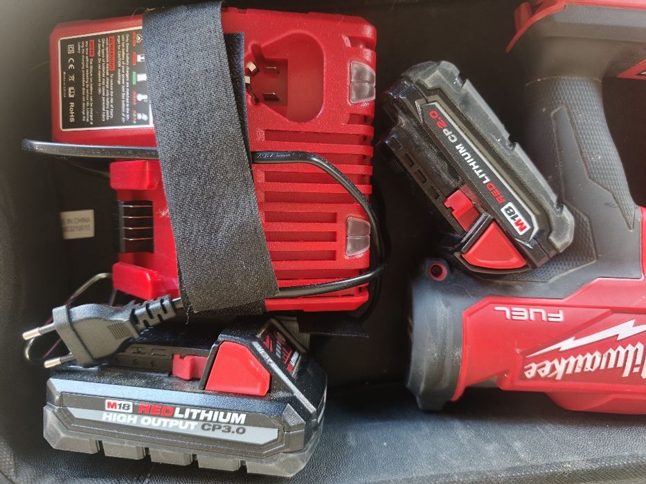 Milwaukee Pistola de Prego M18