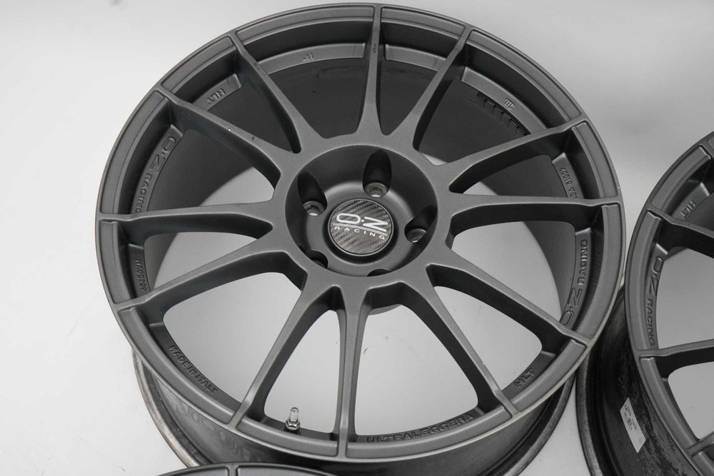 Alufelgi Felgi OZ Racing Ultraleggera 5x120 R19 BMW